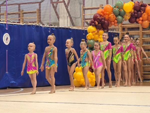 Юные гимнастки из Шлиссельбурга завоевали награды на соревнованиях «Осенний листопад»  Юные гимнастки из Шлиссельбурга завоевали награды на соревнованиях «Осенний листопад»