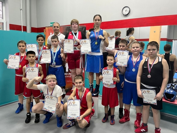 На ринге – будущие защитники На ринге – будущие защитники