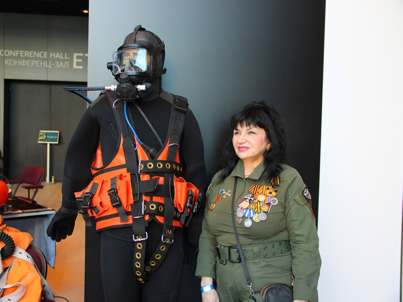 «Ангел тыла» Светлана Смирнова: «Берегиня, защитница, помощница – мой путь служения людям и Отечеству» «Ангел тыла» Светлана Смирнова: «Берегиня, защитница, помощница – мой путь служения людям и Отечеству»