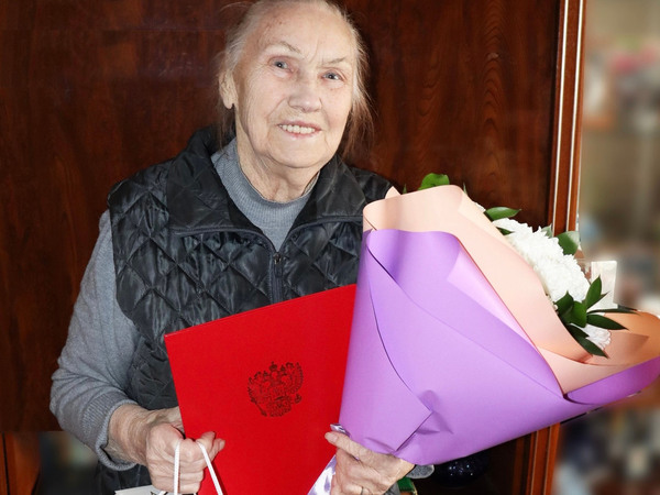 Жительницу Мги поздравили с 85-летием Жительницу Мги поздравили с 85-летием