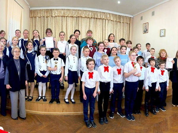 Весна идёт — распелись «Звонкие соловушки» Весна идёт — распелись «Звонкие соловушки»