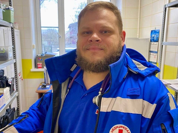 «То, ради чего мы все здесь»: история фельдшера, который 15 лет спасает жизни «То, ради чего мы все здесь»: история фельдшера, который 15 лет спасает жизни