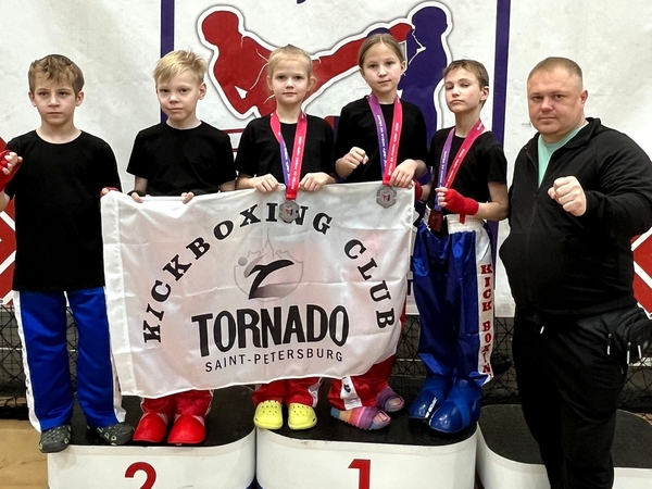 Дебют тхэквондистов из Кировского района в кикбоксинге Дебют тхэквондистов из Кировского района в кикбоксинге